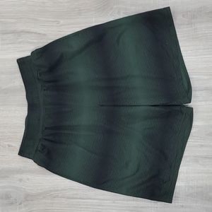 Men's M Under Armour shorts